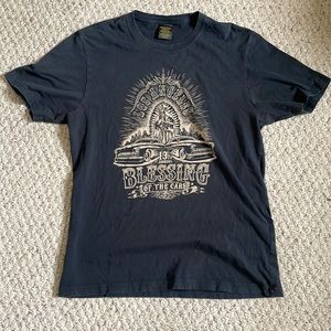 Lucky Brand T-shirt